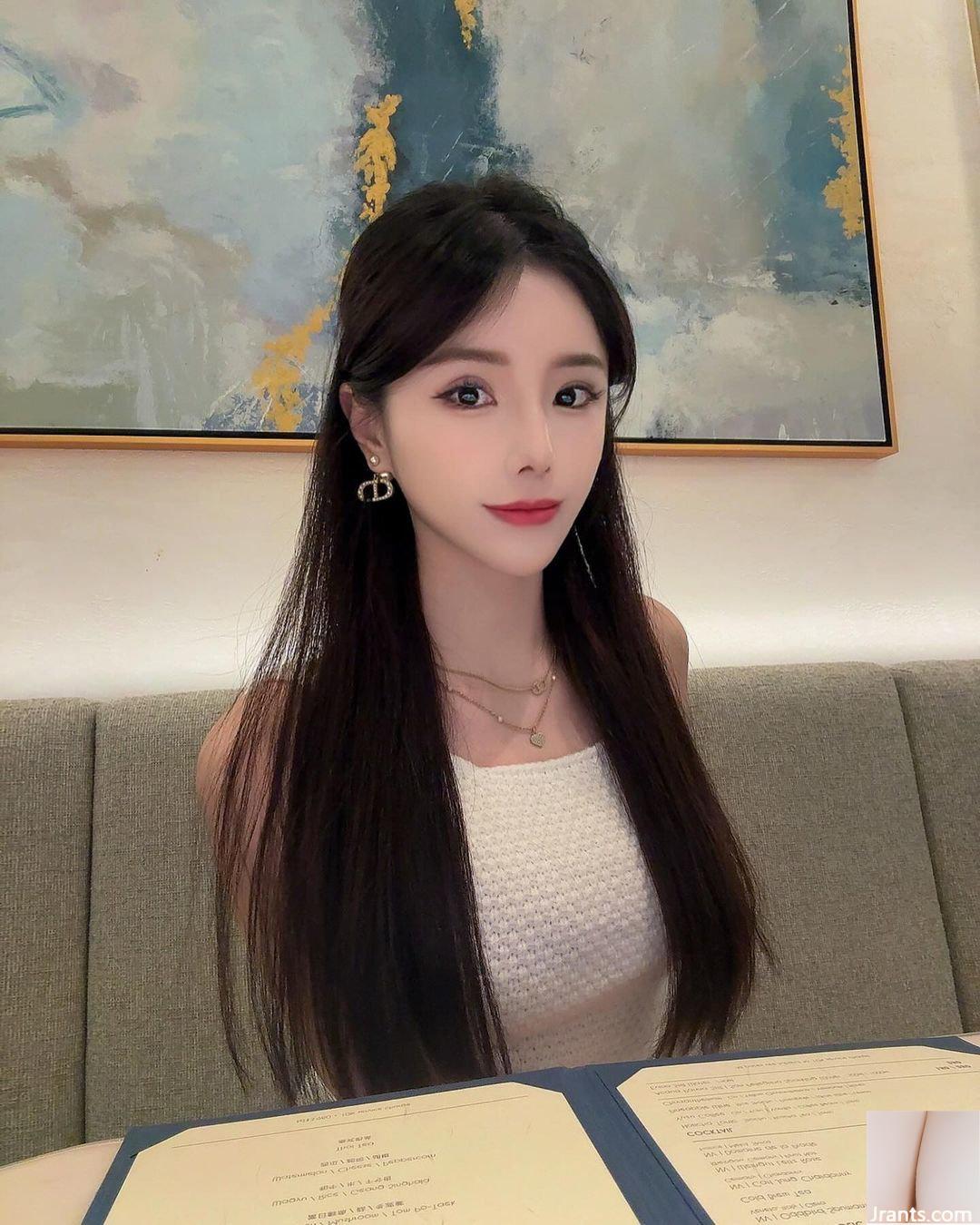 “Peru” đầy rãnh sâu đến mức không chịu nổi khi thân hình nóng bỏng chiếm trọn màn hình (10P - Ảnh 2