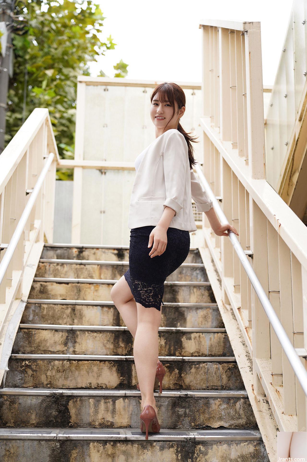 Konomi Yoshinaga – Bộ sưu tập ảnh hậu kỹ thuật số hàng tuần Bạn có thích những cô nàng công sở gợi tình không? Bộ-03 (24P)