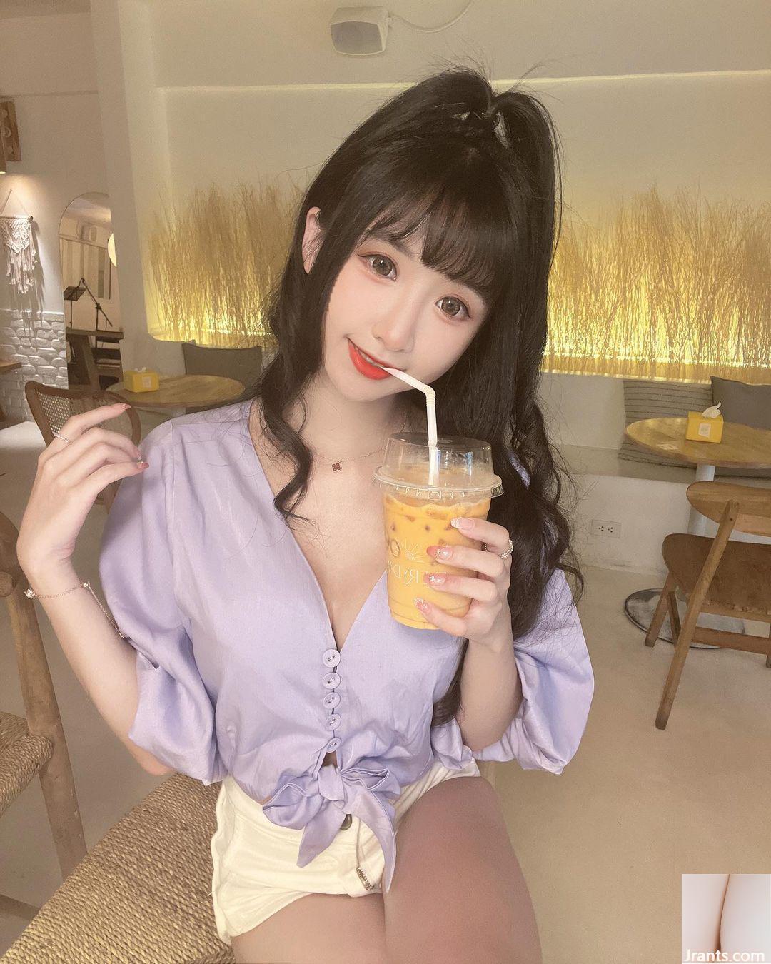 “Anai Sinni” có vẻ ngoài ngọt ngào, đáng yêu và bộ ngực đẹp quá kích thích (10P) - Ảnh 8