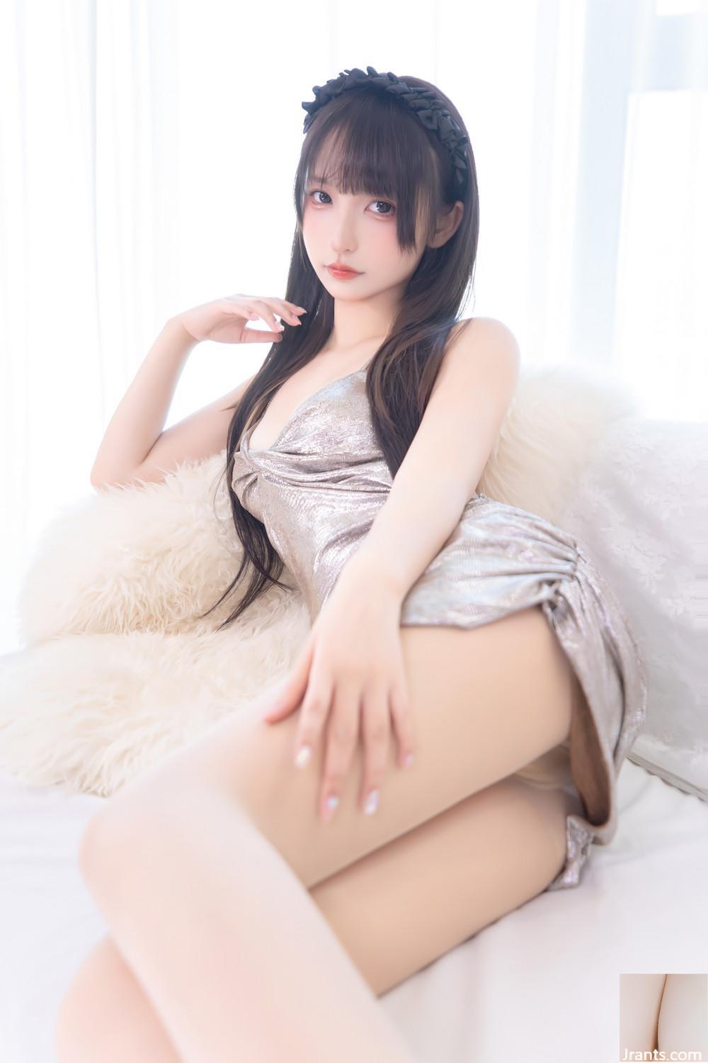 “Chiếc váy bạc” của Kamikazaka Mafuyu tạo dáng với khẩu súng phía sau để thu hút sự chú ý của bạn (75P) - Ảnh 25