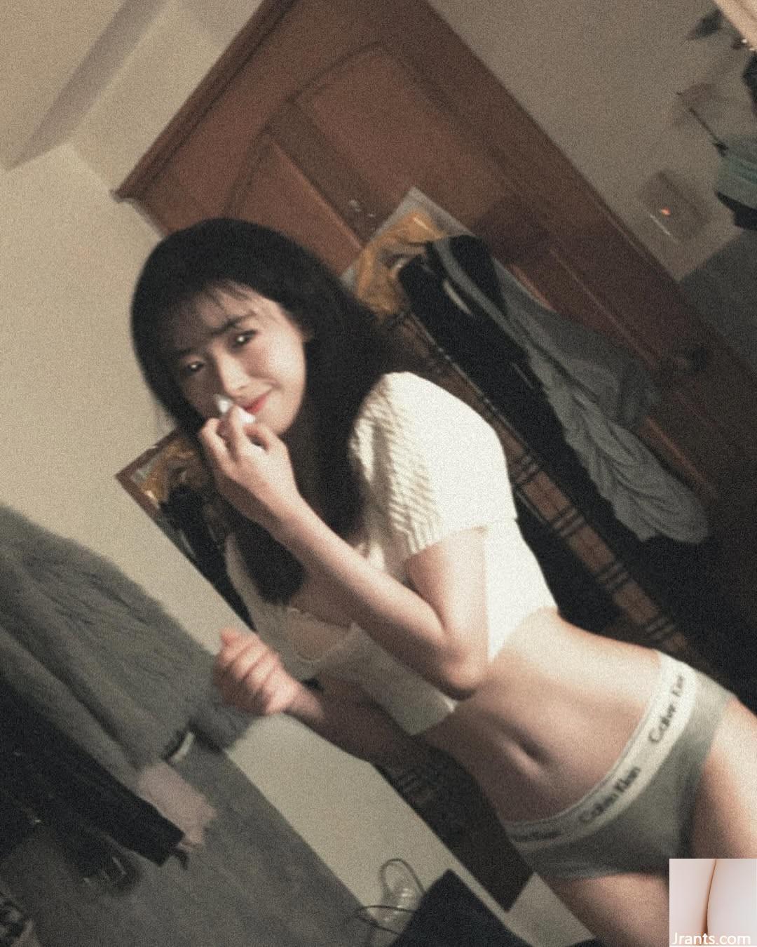 Vòng eo thon gọn của “Hina” tôn lên đường cong gợi cảm chết người (10P) - Ảnh 8