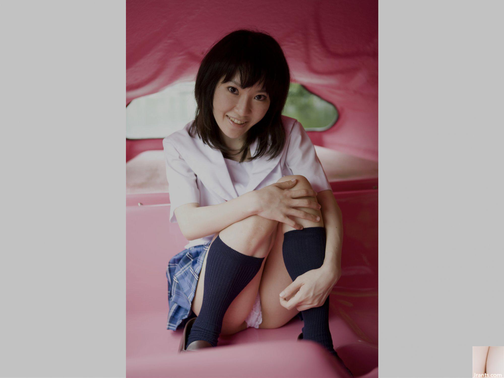 (Sách ảnh) Bộ sưu tập Khỏa Thân Gợi Cảm đã ra mắt! Bộ sưu tập ảnh kỹ thuật số Yui Hinata khỏa thân toàn tập vol.04 (28P - Ảnh 2