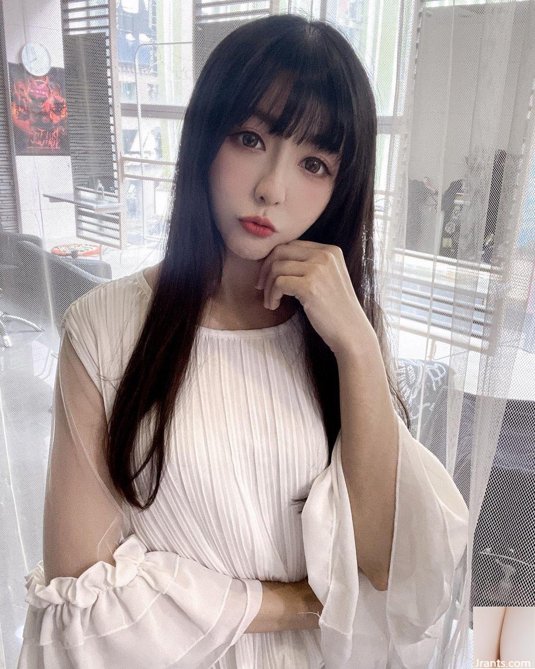 Người mẫu siêu dương “Bu Bu” có đường cong đẹp, làn da trắng ngần, đôi mắt ngây thơ và dễ thương (10P) - Ảnh 10