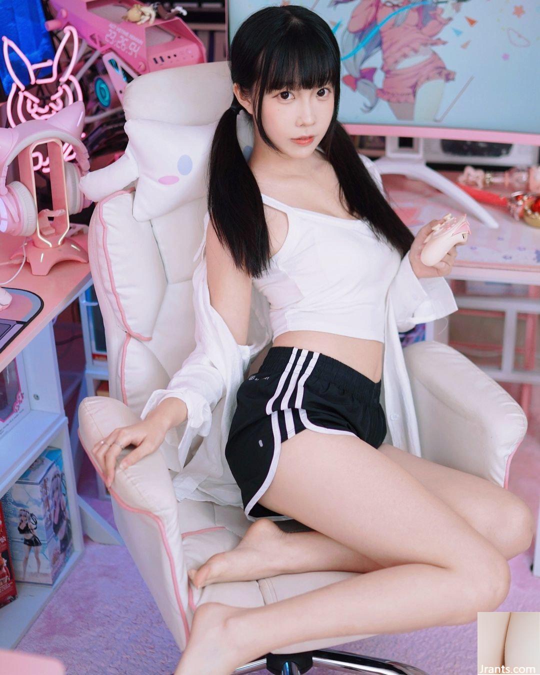 Cô bạn gái xinh đẹp “Xiao Meng” khoe dáng trong nhiều bộ ảnh bắt mắt không giới hạn (10P) - Ảnh 2