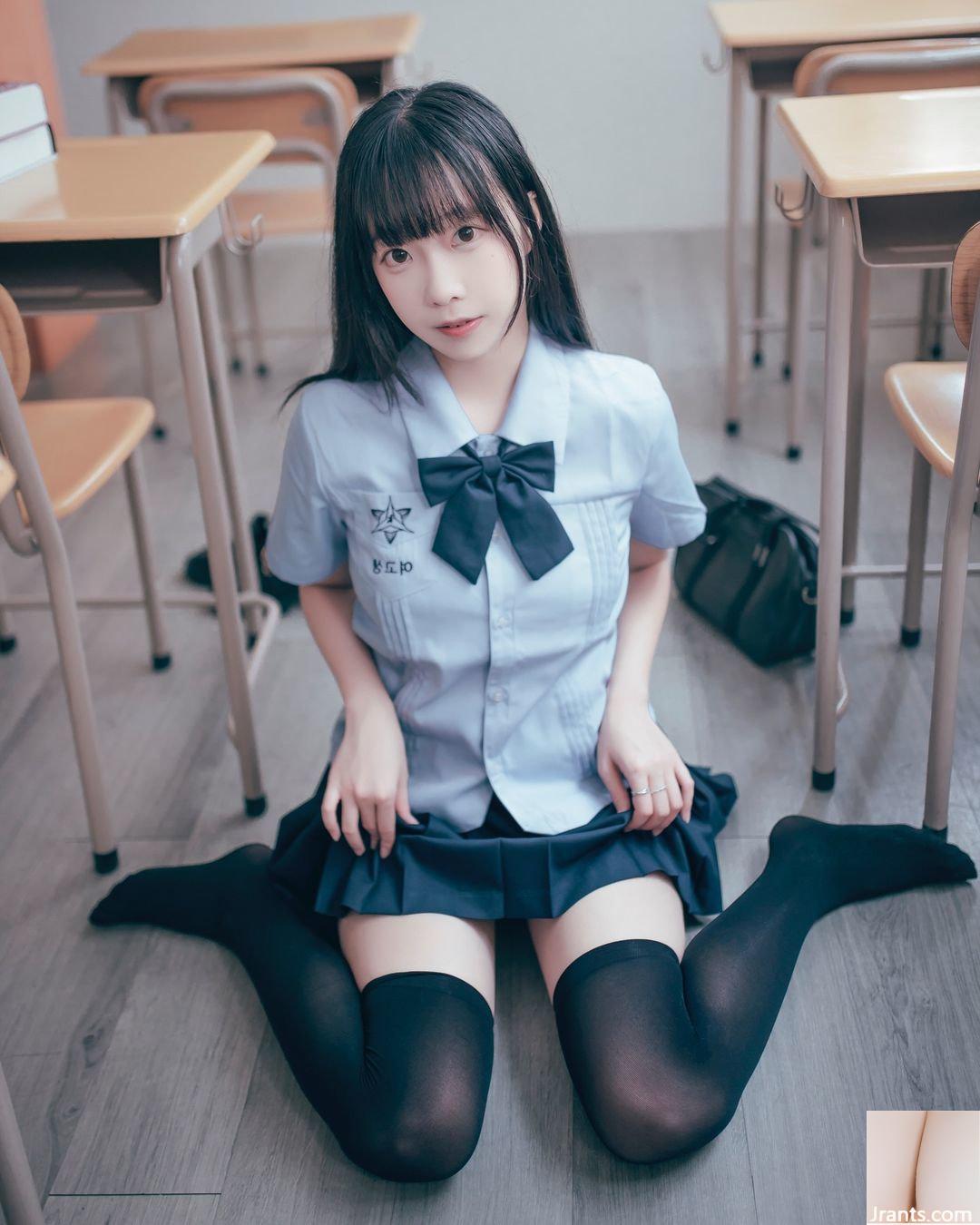 Cô bạn gái xinh đẹp “Xiao Meng” khoe dáng trong nhiều bộ ảnh bắt mắt không giới hạn (10P) - Ảnh 3