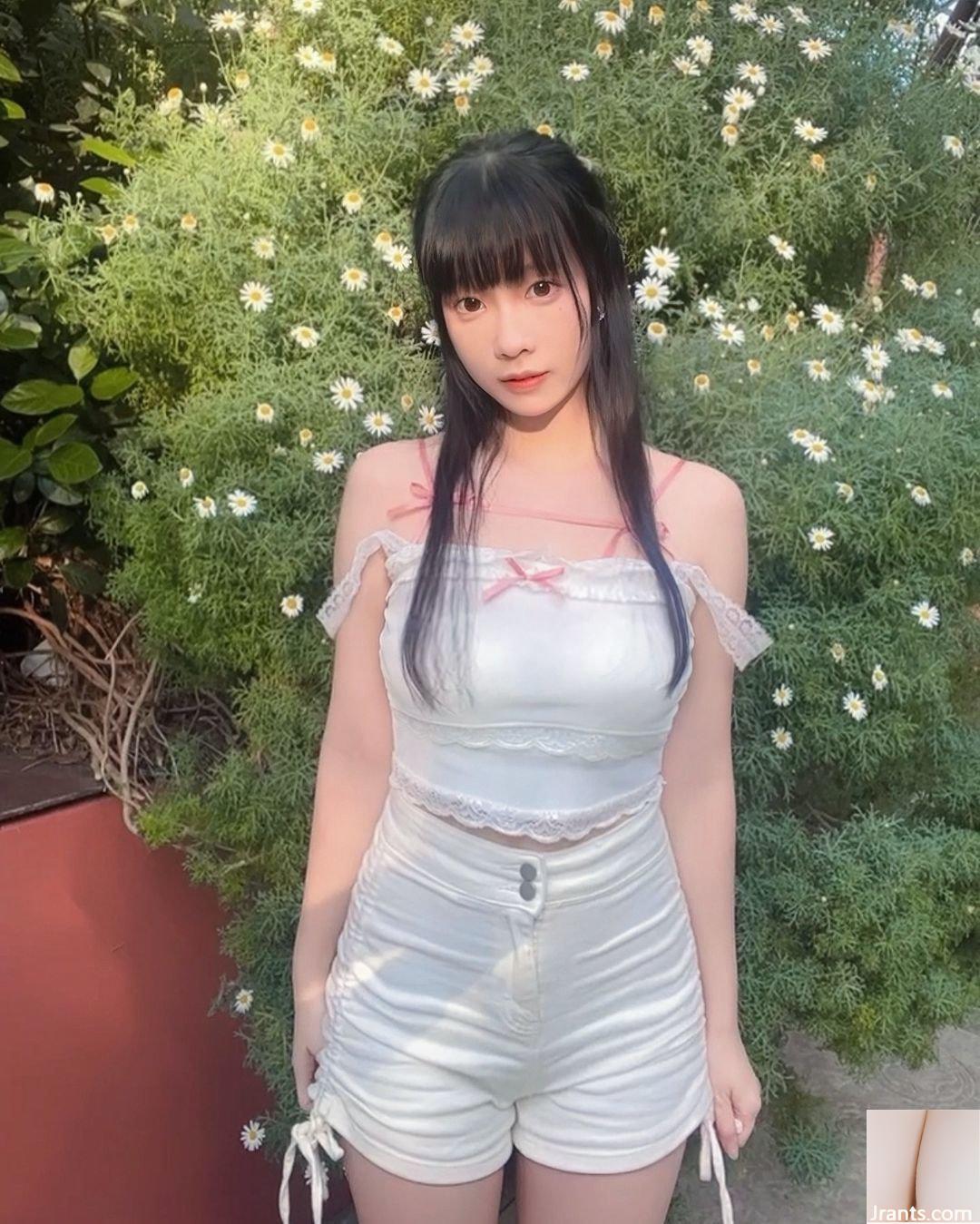 Cô bạn gái xinh đẹp “Xiao Meng” khoe dáng trong nhiều bộ ảnh bắt mắt không giới hạn (10P) - Ảnh 4