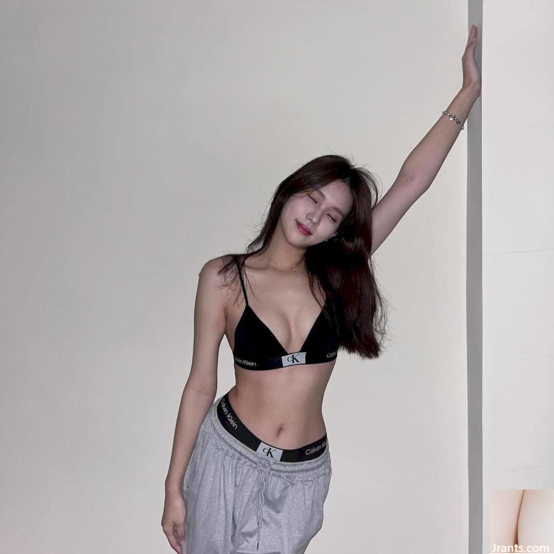 Gái xinh mặc nội y ck, dân mạng ngạc nhiên sao có người đẹp đến thế - Ảnh 4