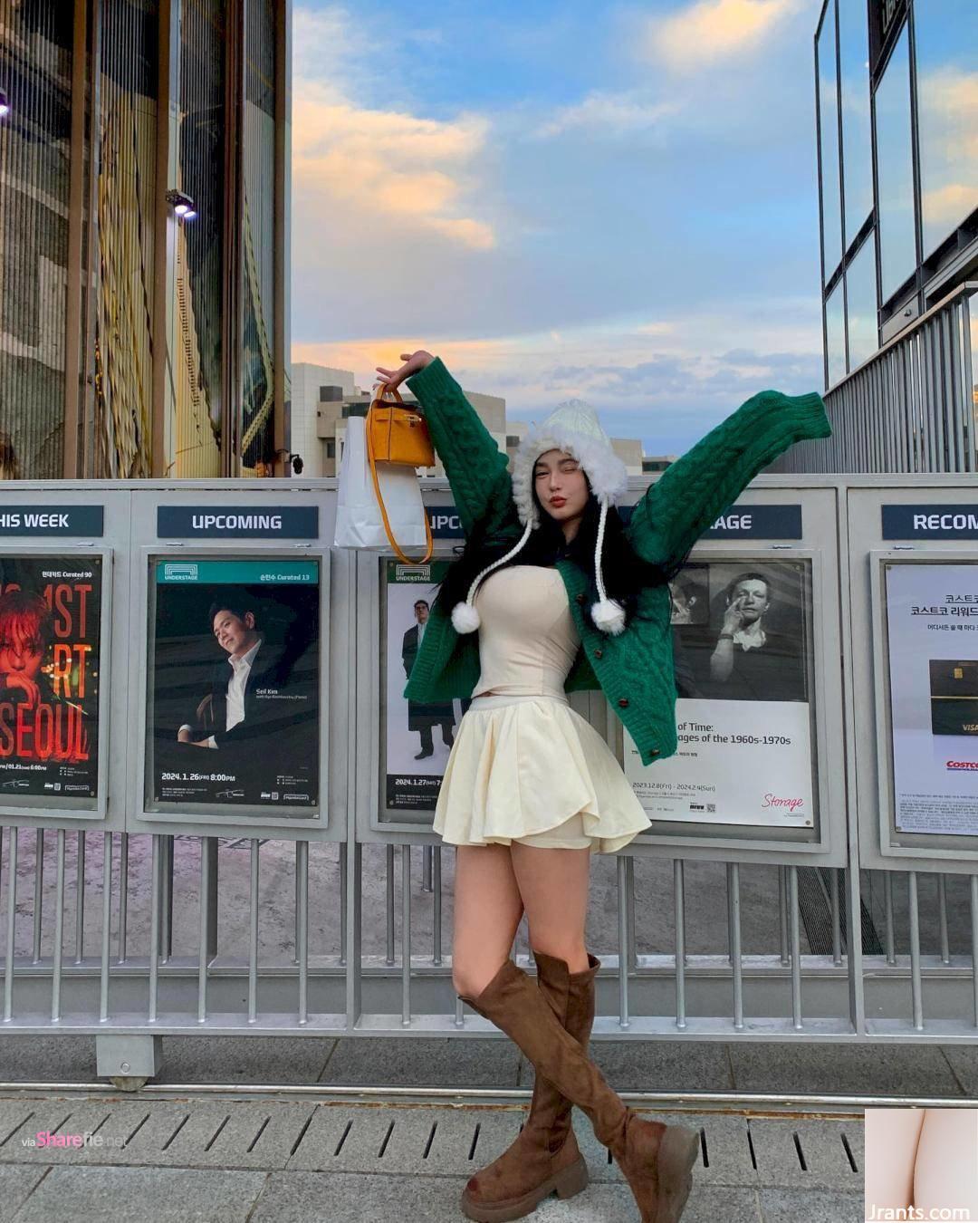 Cô gái xinh đẹp với chiếc áo ghi lê ngọt ngào và thân hình bùng nổ trong lòng cư dân mạng - Ảnh 14