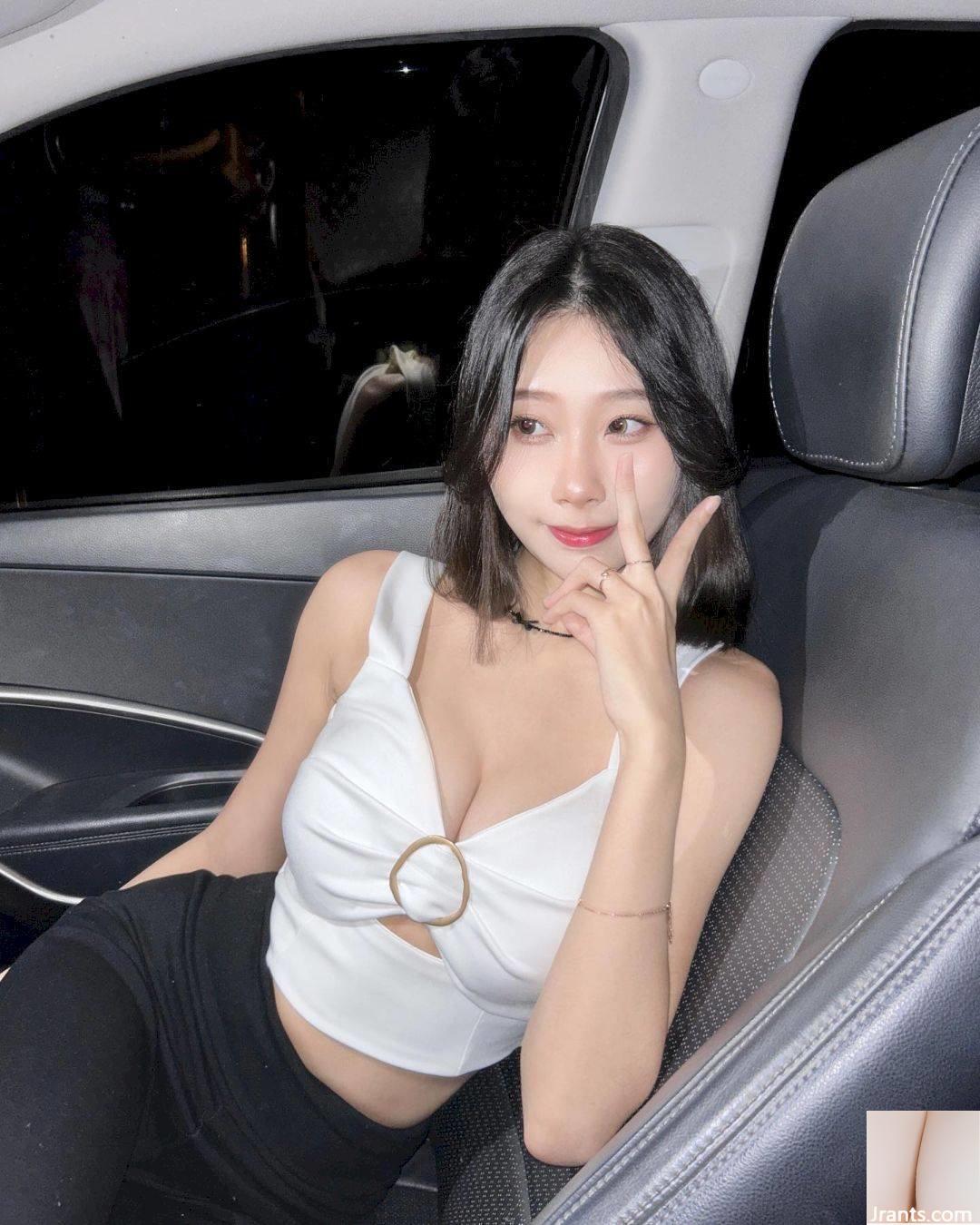 Hot girl mẫu xe hơi được khen ngợi về vóc dáng tuyệt vời, cô cho biết: “Phải có thời gian bóp ngực thì mới có được”. - Ảnh 4