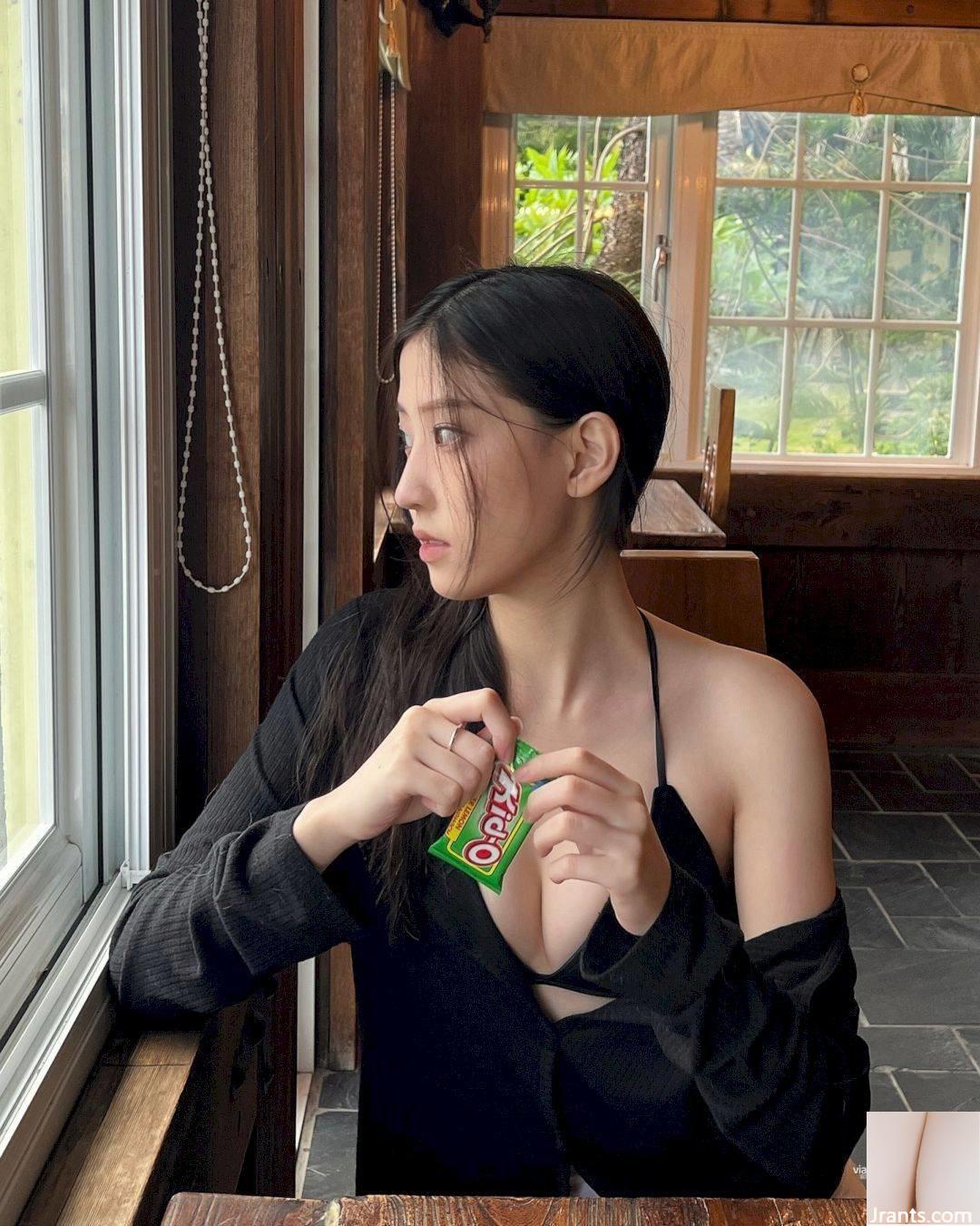 Cô nàng nóng bỏng mặc bikini Jessi có thể là hình ảnh đầu tiên trong mỗi bức ảnh. Cư dân mạng: “Ba bức ảnh cuối cùng là bom tấn gì?” - Ảnh 6