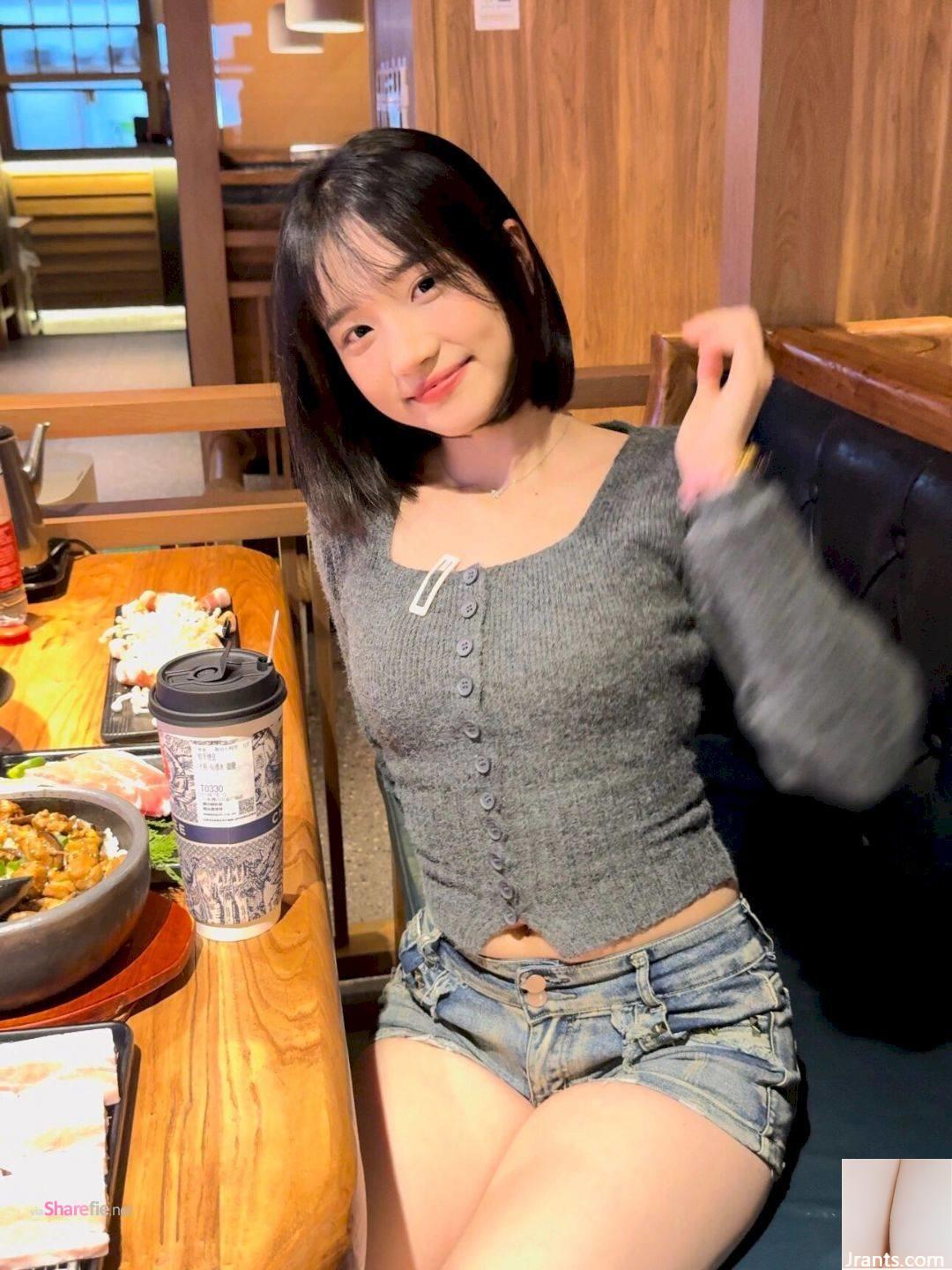 Gái xinh du học Anh ngày càng tự tin khi diện áo bó sát, quần nóng bỏng - Ảnh 12