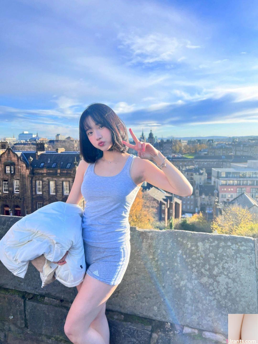 Gái xinh du học Anh ngày càng tự tin khi diện áo bó sát, quần nóng bỏng - Ảnh 17