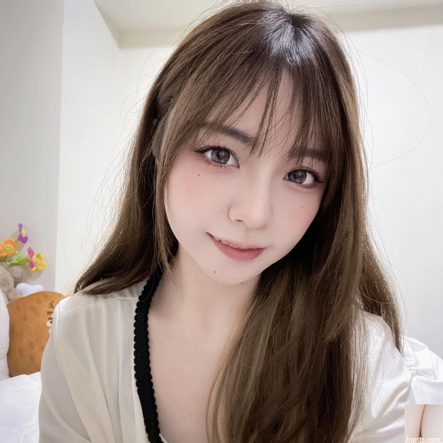 Người dẫn chương trình trực tiếp ngọt ngào “Wu Yuanxuan” có bộ ngực đầy đặn và xinh đẹp không thể che giấu và cũng có đôi chân quyến rũ (10P) - Ảnh 9