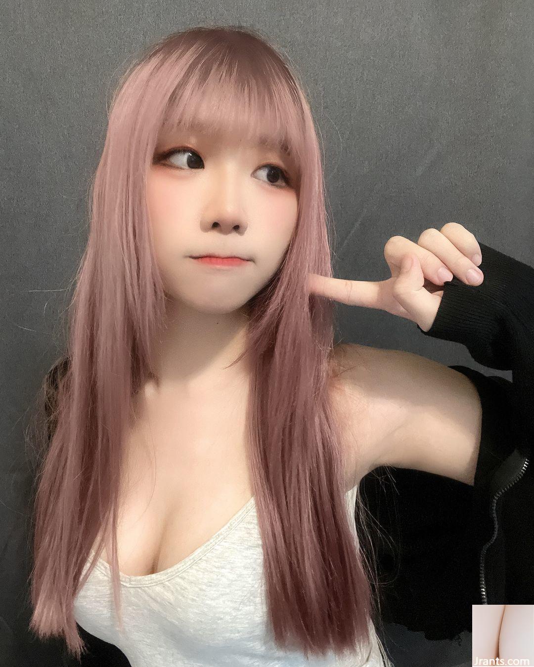 Bộ ngực chuẩn bị trình chiếu của hot girl live “Ya Pudingding” khiến khán giả phấn khích (10P) - Ảnh 5