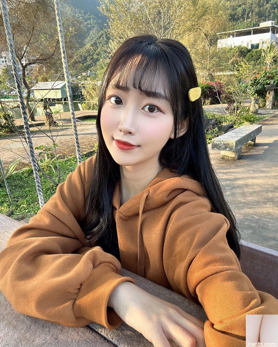 Khí chất và vẻ đẹp của “Yuan Yuan” kết hợp với nụ cười ngọt ngào được mọi người yêu mến (10P) - Ảnh 8