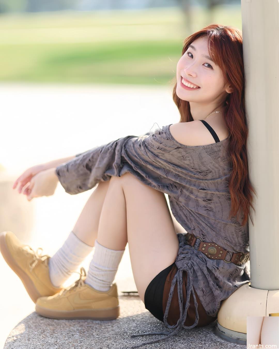 “Zhang Yi’en Jingjing” Làn da trắng nõn và dịu dàng rất quyến rũ và dáng người bụ bẫm rất bắt mắt (10P) - Ảnh 6