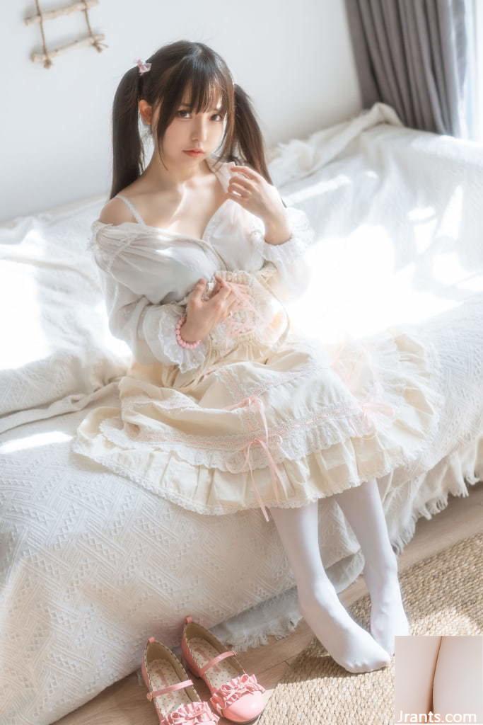 Nước sốt hoàng đế Liuwei “Xiaoyi LOX Cô gái xinh đẹp” (71P) - Ảnh 14