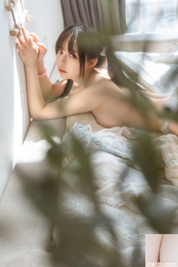 Nước sốt hoàng đế Liuwei “Xiaoyi LOX Cô gái xinh đẹp” (71P) - Ảnh 30