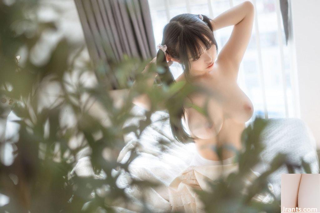 Nước sốt hoàng đế Liuwei “Xiaoyi LOX Cô gái xinh đẹp” (71P) - Ảnh 47