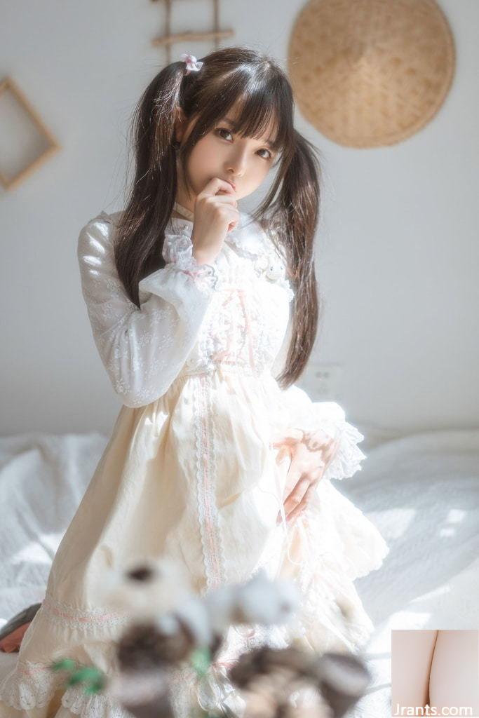 Nước sốt hoàng đế Liuwei “Xiaoyi LOX Cô gái xinh đẹp” (71P) - Ảnh 67