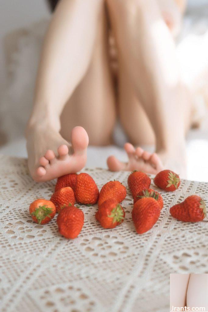 Nước sốt hoàng đế Liuwei “Xiaoyi LOX Cô gái xinh đẹp” (71P) - Ảnh 68