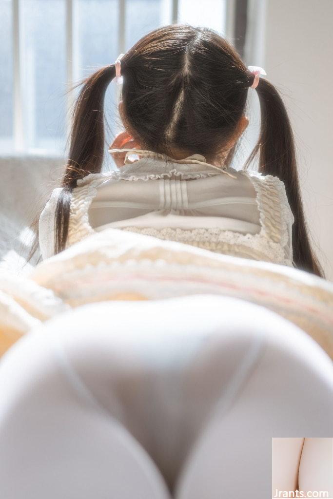 Nước sốt hoàng đế Liuwei “Xiaoyi LOX Cô gái xinh đẹp” (71P) - Ảnh 7