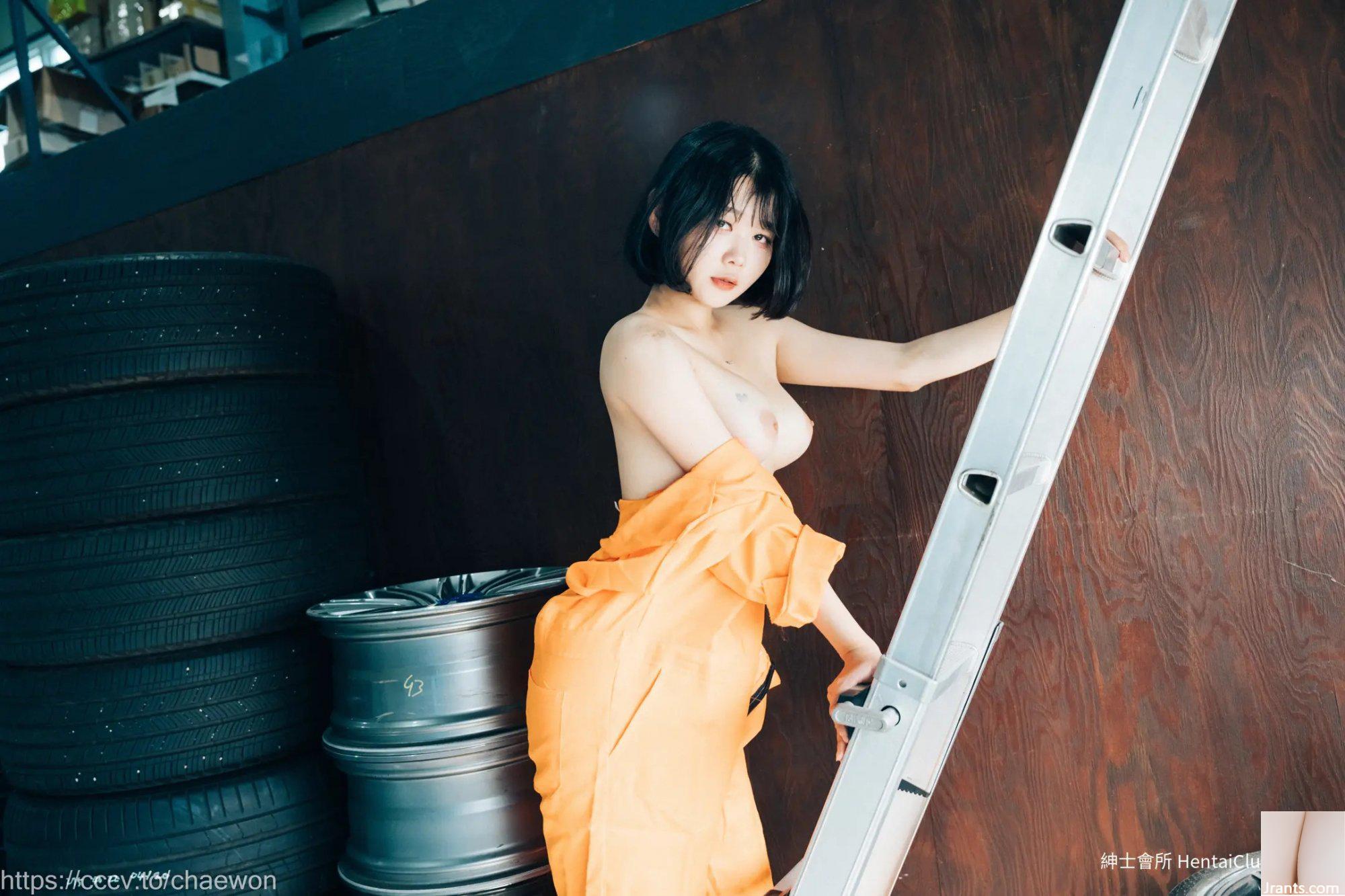 Cô gái trong gara Zia Loozy (129P) - Ảnh 113