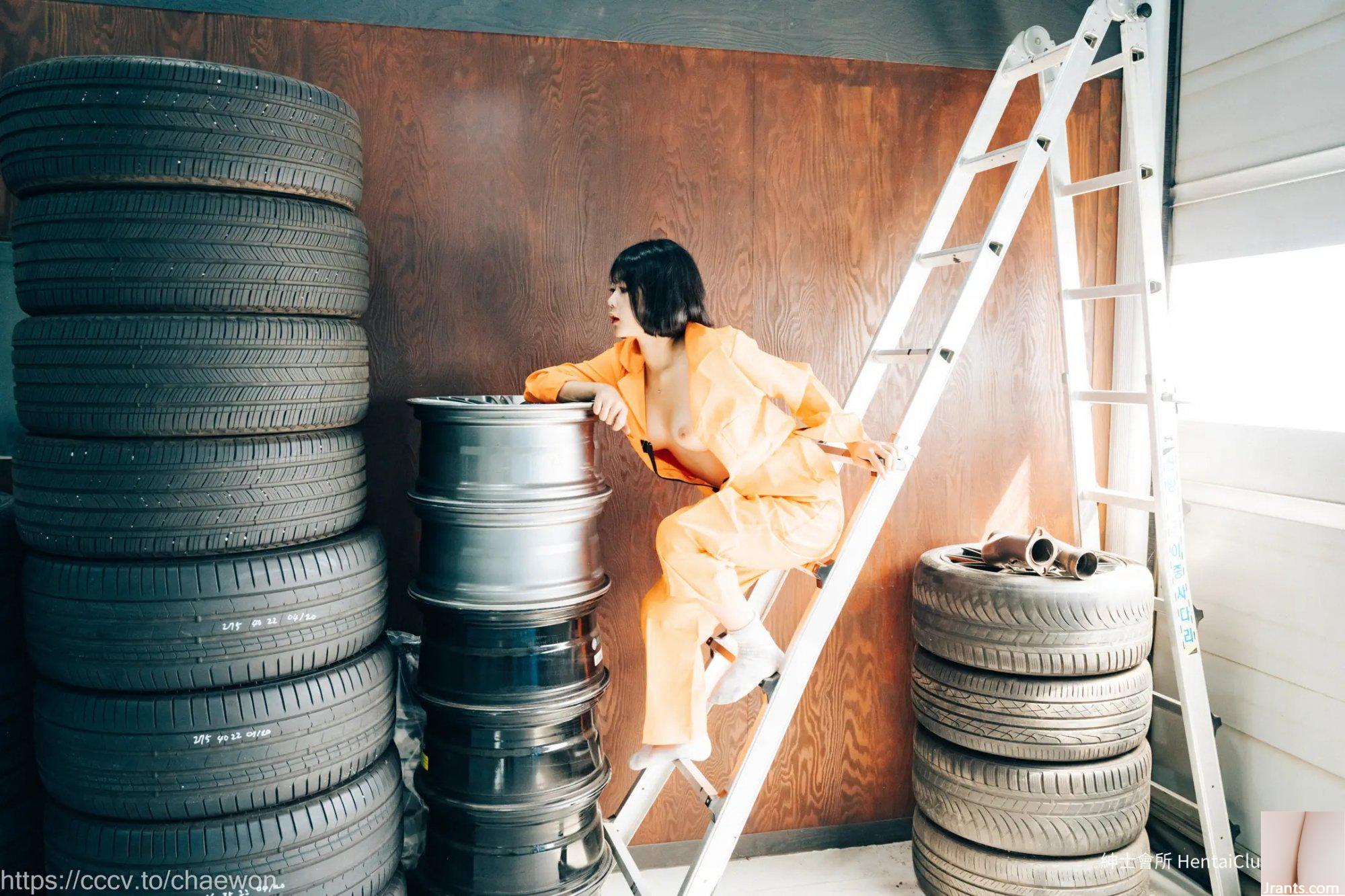 Cô gái trong gara Zia Loozy (129P) - Ảnh 122