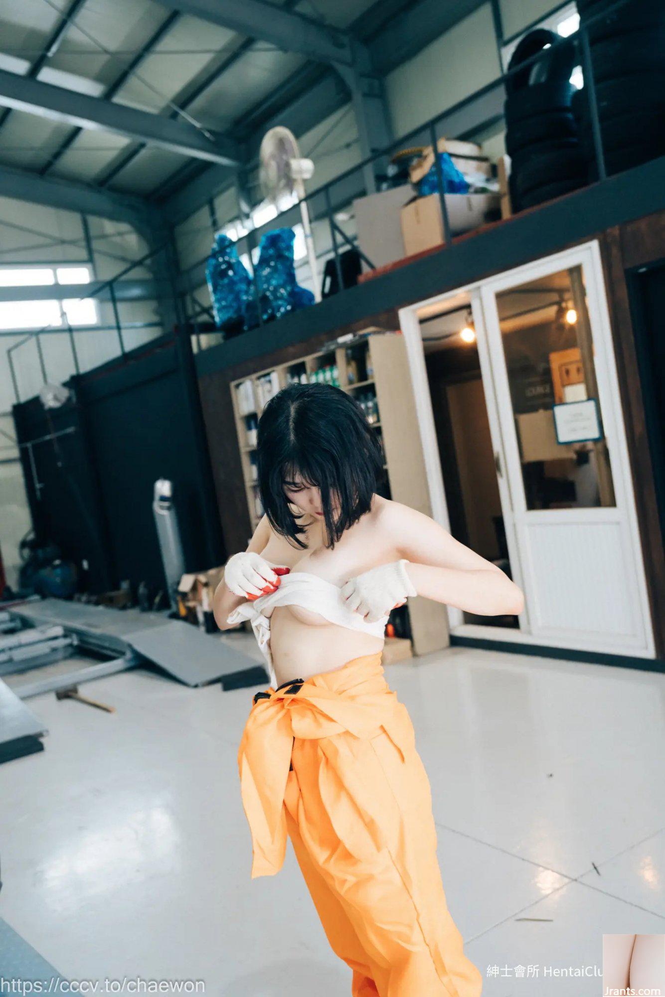 Cô gái trong gara Zia Loozy (129P) - Ảnh 13