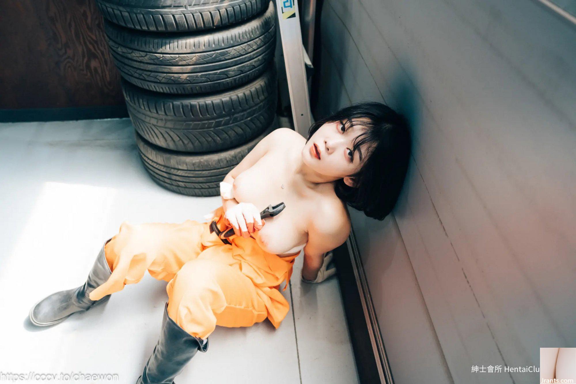 Cô gái trong gara Zia Loozy (129P) - Ảnh 24