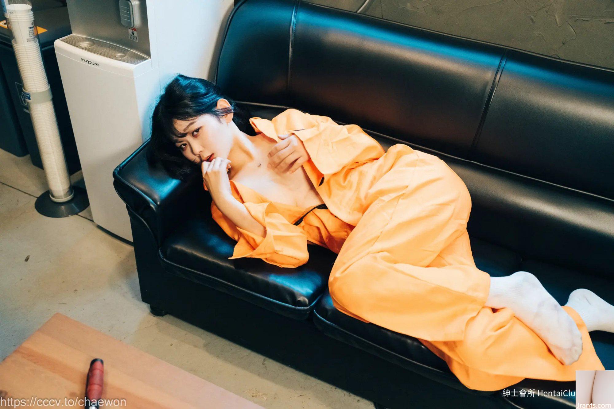 Cô gái trong gara Zia Loozy (129P) - Ảnh 87