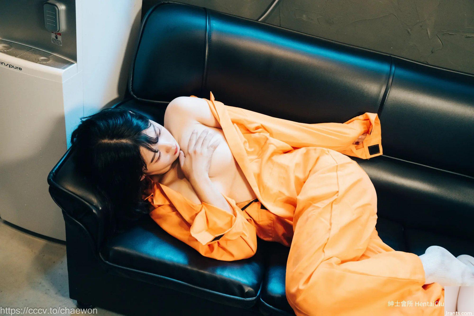 Cô gái trong gara Zia Loozy (129P) - Ảnh 89