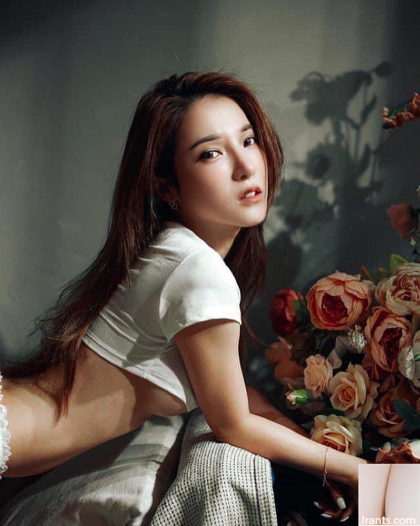 Cô gái xinh đẹp “Feifei Fei” đang giải phóng đỉnh núi khổng lồ kiêu hãnh của mình trên bãi biển và bộ ảnh siêu quyến rũ (10P) - Ảnh 4