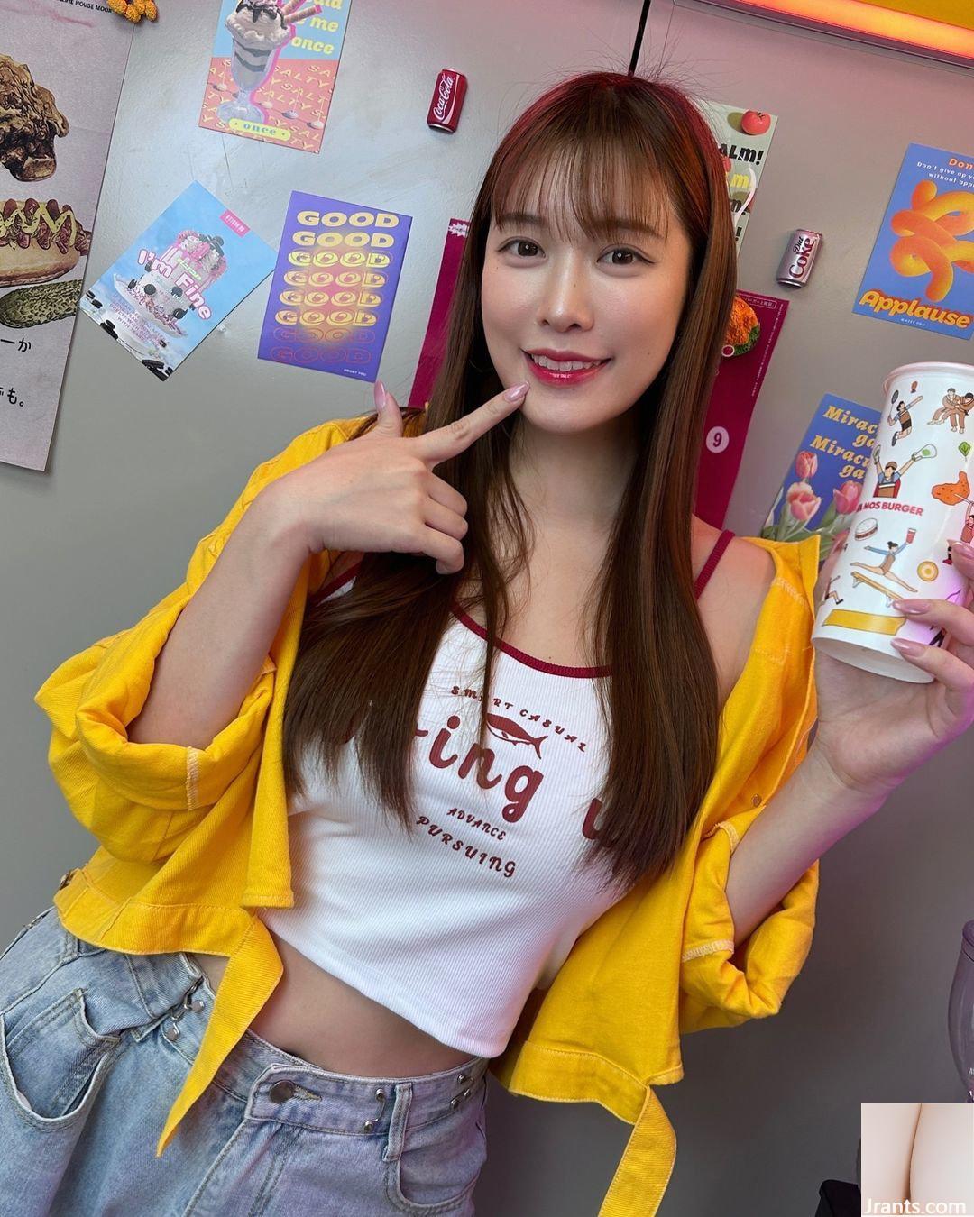 “La Xiaola” sở hữu nụ cười rạng rỡ, gương mặt hoàn hảo cùng thân hình quyến rũ (10P) - Ảnh 5