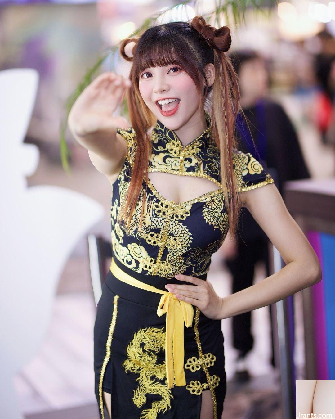 “Yu Xiaowen” cười duyên đến mức không thể kìm lại được vóc dáng bụ bẫm (10P)