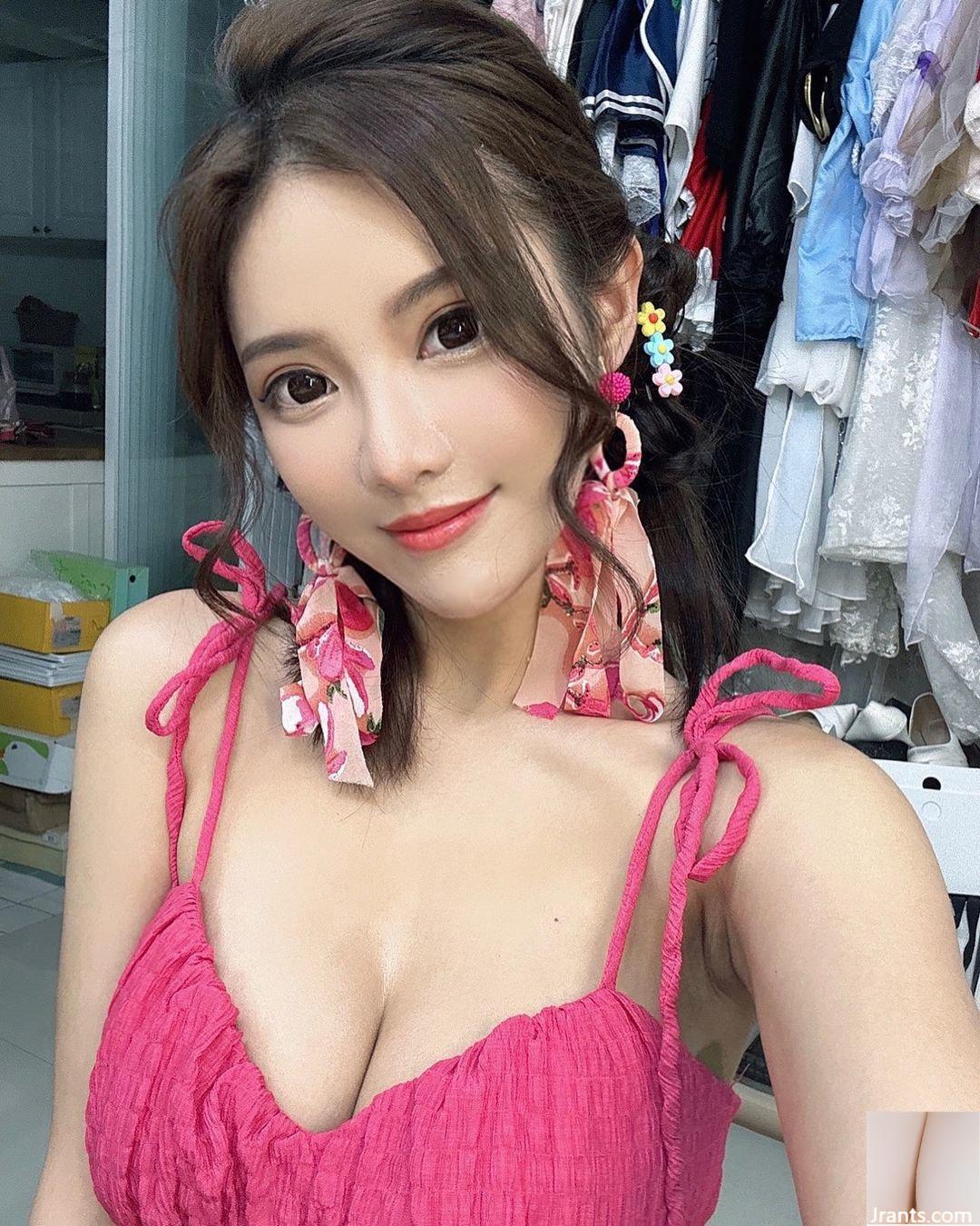 Người mẫu nóng bỏng “Huang Shuting Vivi” có bộ ngực căng tròn khiến người ta muốn dừng lại (10P) - Ảnh 2