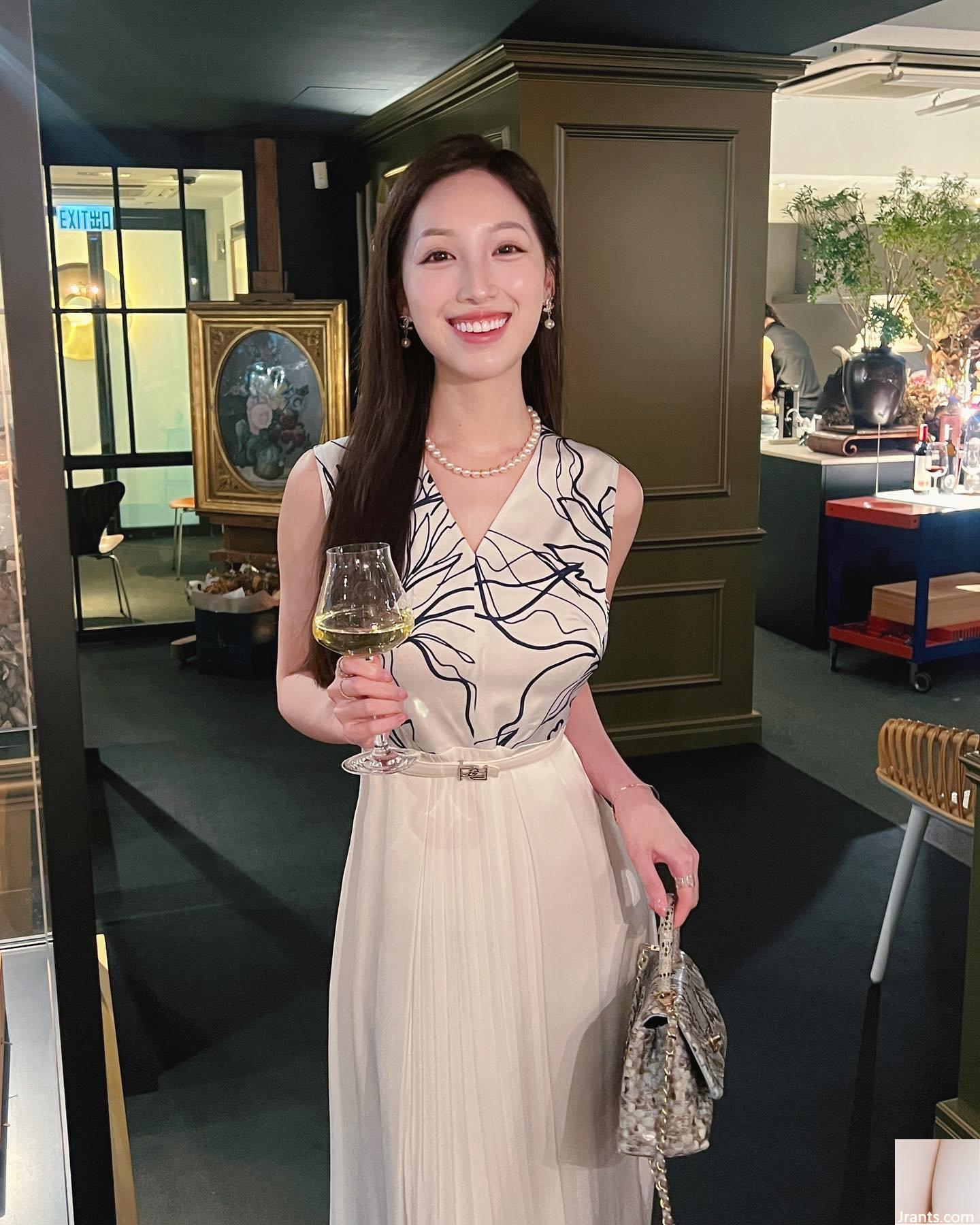 Hình ảnh J nổi tiếng của cô gái Hồng Kông hedy_hoiyi: sự kết hợp hoàn hảo giữa thanh lịch và quyến rũ! - Ảnh 41