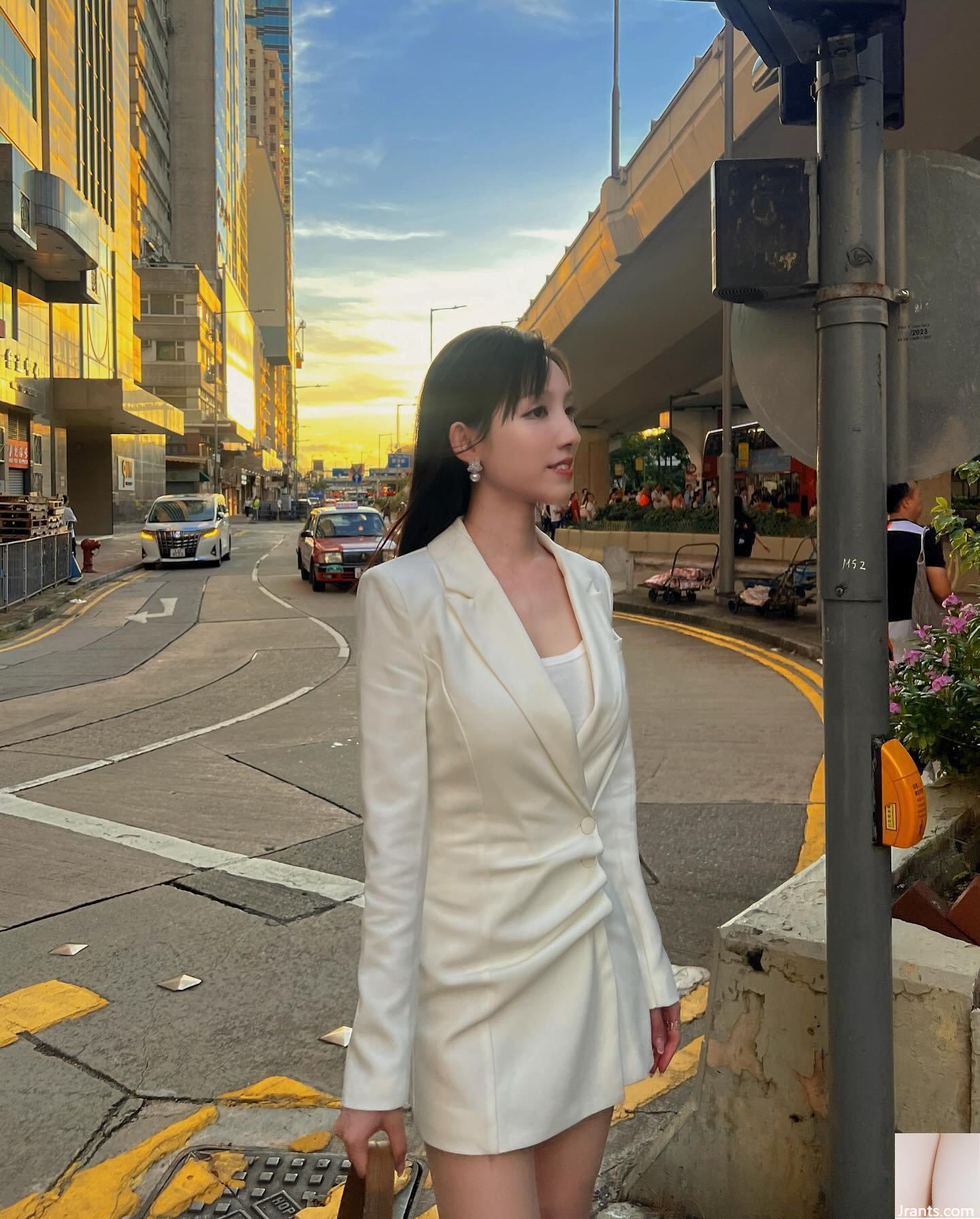 Hình ảnh J nổi tiếng của cô gái Hồng Kông hedy_hoiyi: sự kết hợp hoàn hảo giữa thanh lịch và quyến rũ! - Ảnh 57