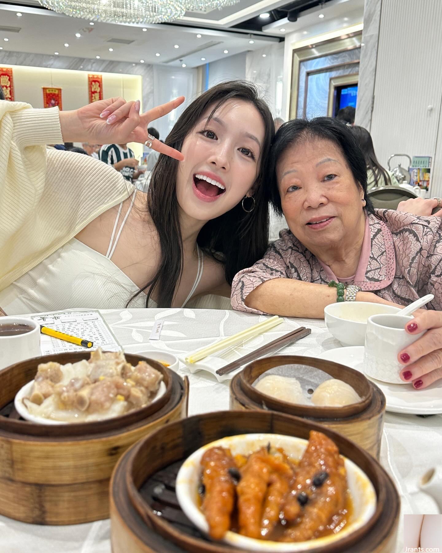 Hình ảnh J nổi tiếng của cô gái Hồng Kông hedy_hoiyi: sự kết hợp hoàn hảo giữa thanh lịch và quyến rũ! - Ảnh 61