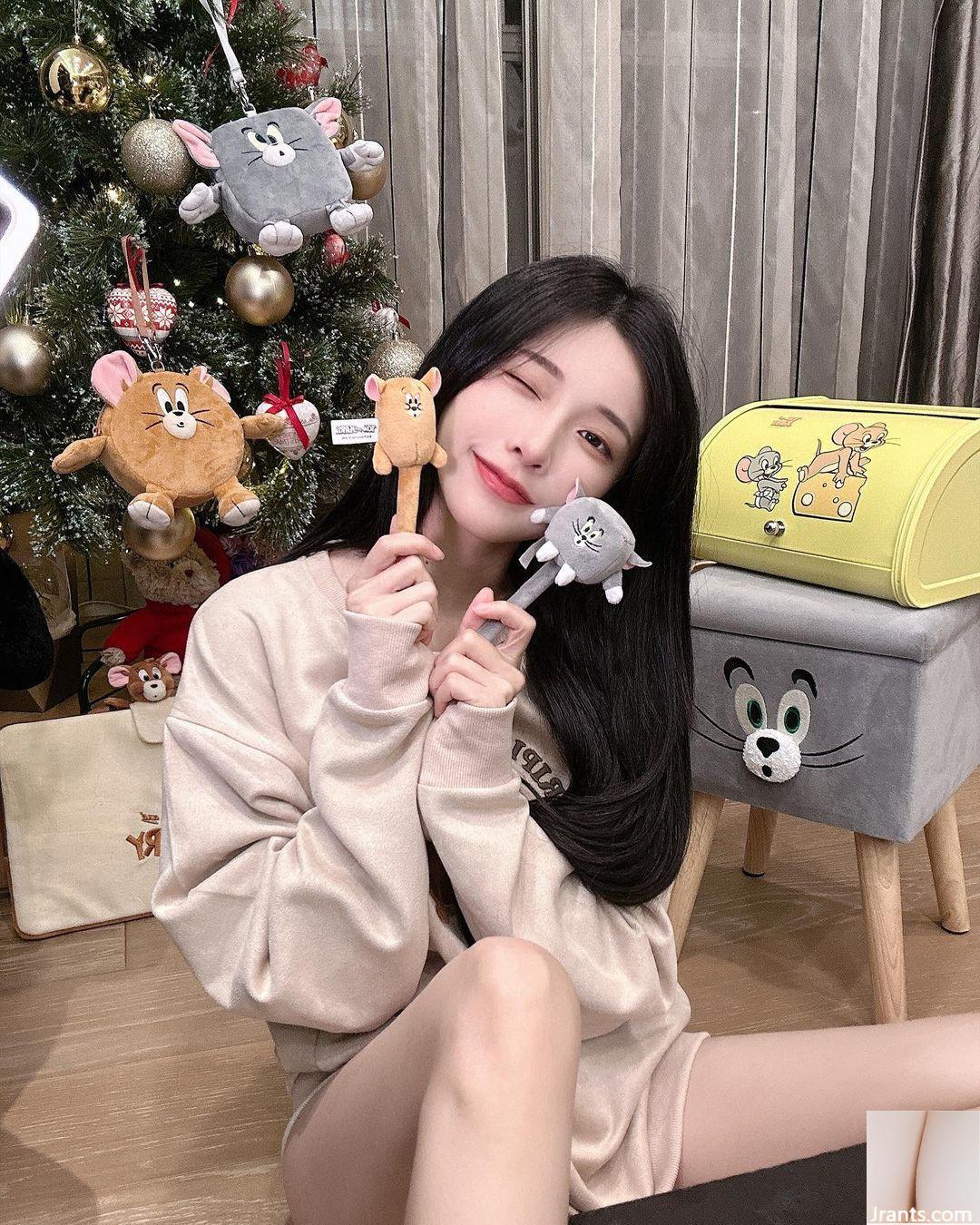 Người nổi tiếng trên mạng “Xiao Zhixuan Iris” có thân hình thấp thoáng và xinh đẹp thu hút trí tưởng tượng của mọi người (10P) - Ảnh 4