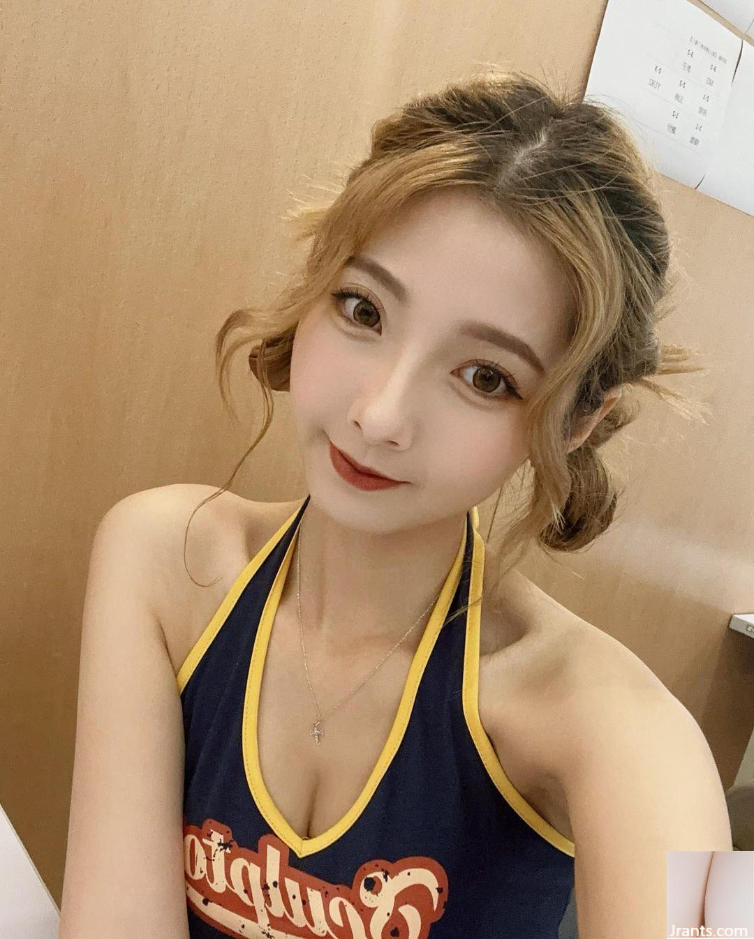 “Wen Wen” có thân hình siêu cong và trang phục hơi gợi cảm (10P) - Ảnh 10