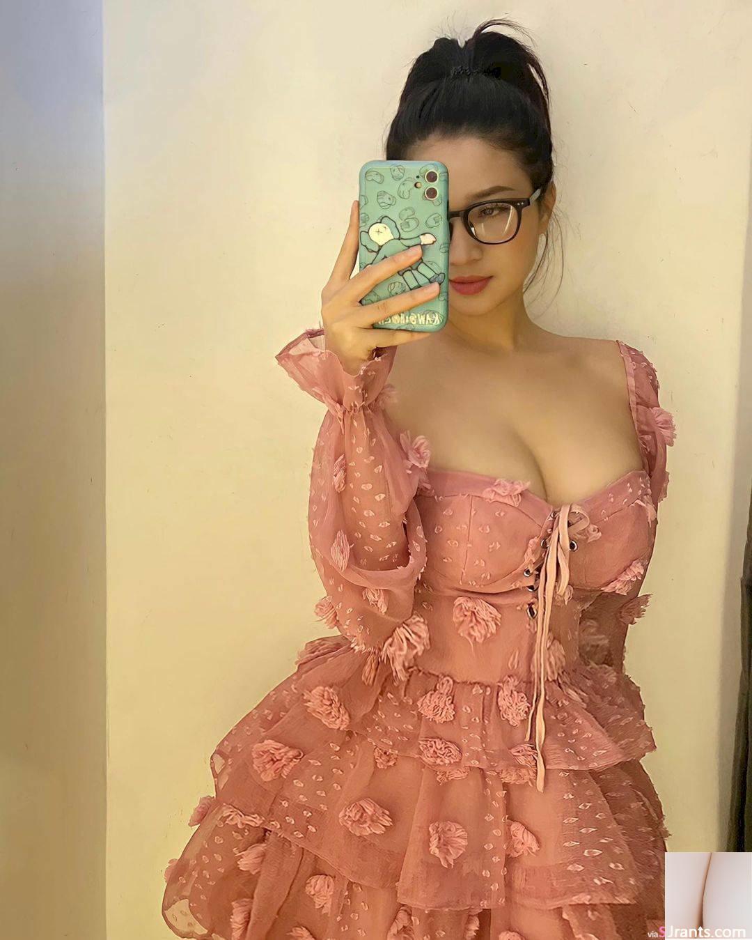 Nữ tiếp viên nóng bỏng người Việt - Ảnh 15