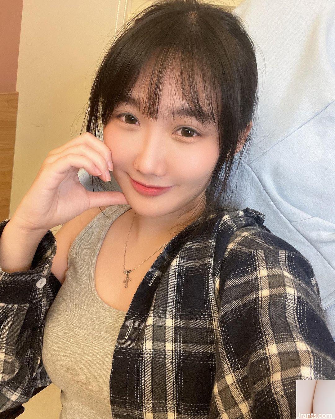 Người dẫn chương trình trực tiếp “Butterfly” khoe bộ ngực trắng như tuyết và cảnh quay mãn nhãn đến mức đốn tim bạn (10P) - Ảnh 8