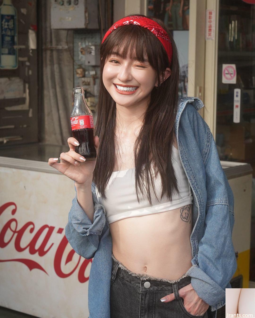 Người đẹp Internet “Ge Yingxuan” có nụ cười quyến rũ với đôi mắt ngấn nước (10P)