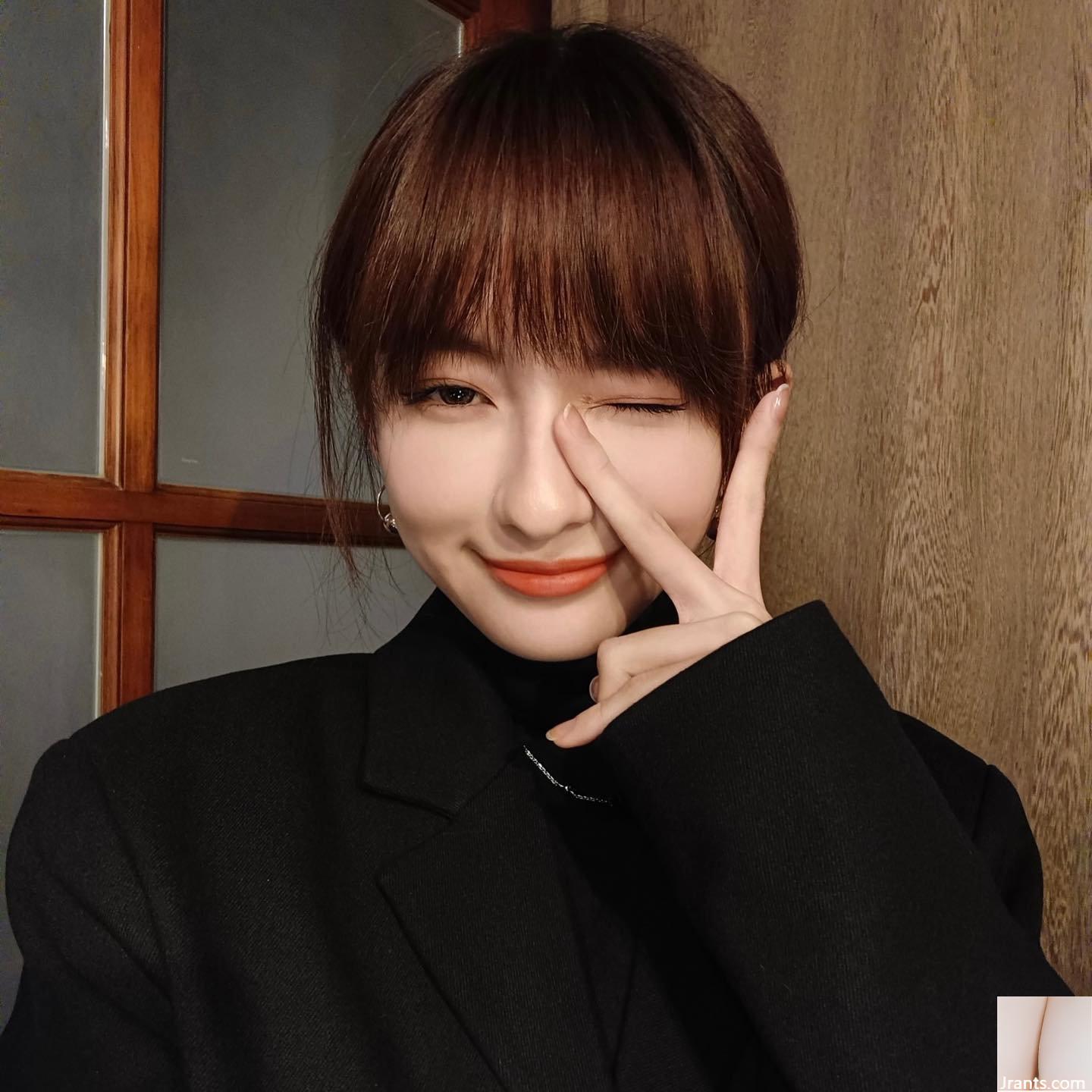 Người đẹp Internet “Ge Yingxuan” có nụ cười quyến rũ với đôi mắt ngấn nước (10P) - Ảnh 10