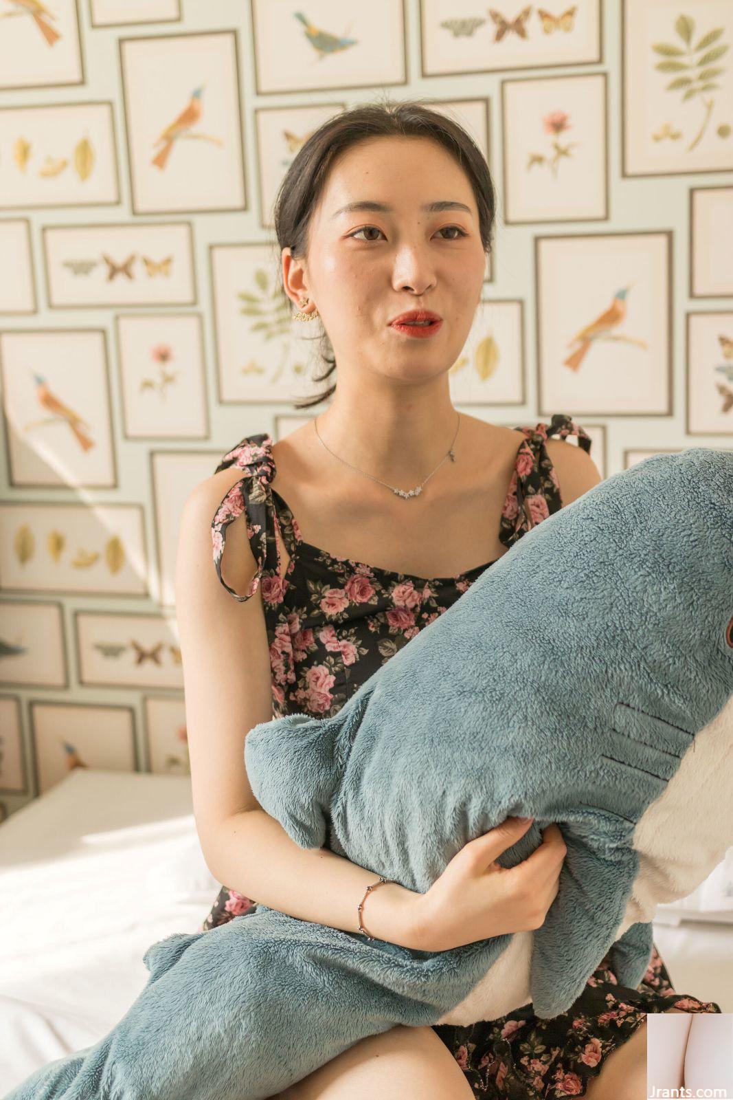 Bộ ảnh riêng tư trên cơ thể cô gái đeo kính PKG của người mẫu Trung Quốc (2021.08.02)-02 (100P) - Ảnh 22