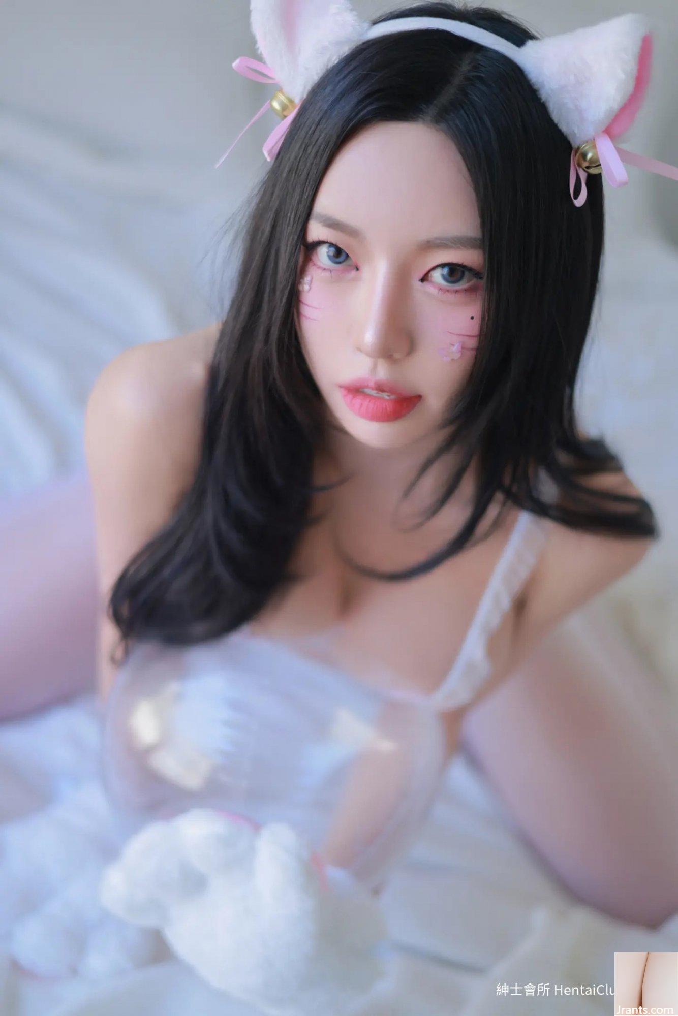 Cô gái mèo Dongeuran (166P)