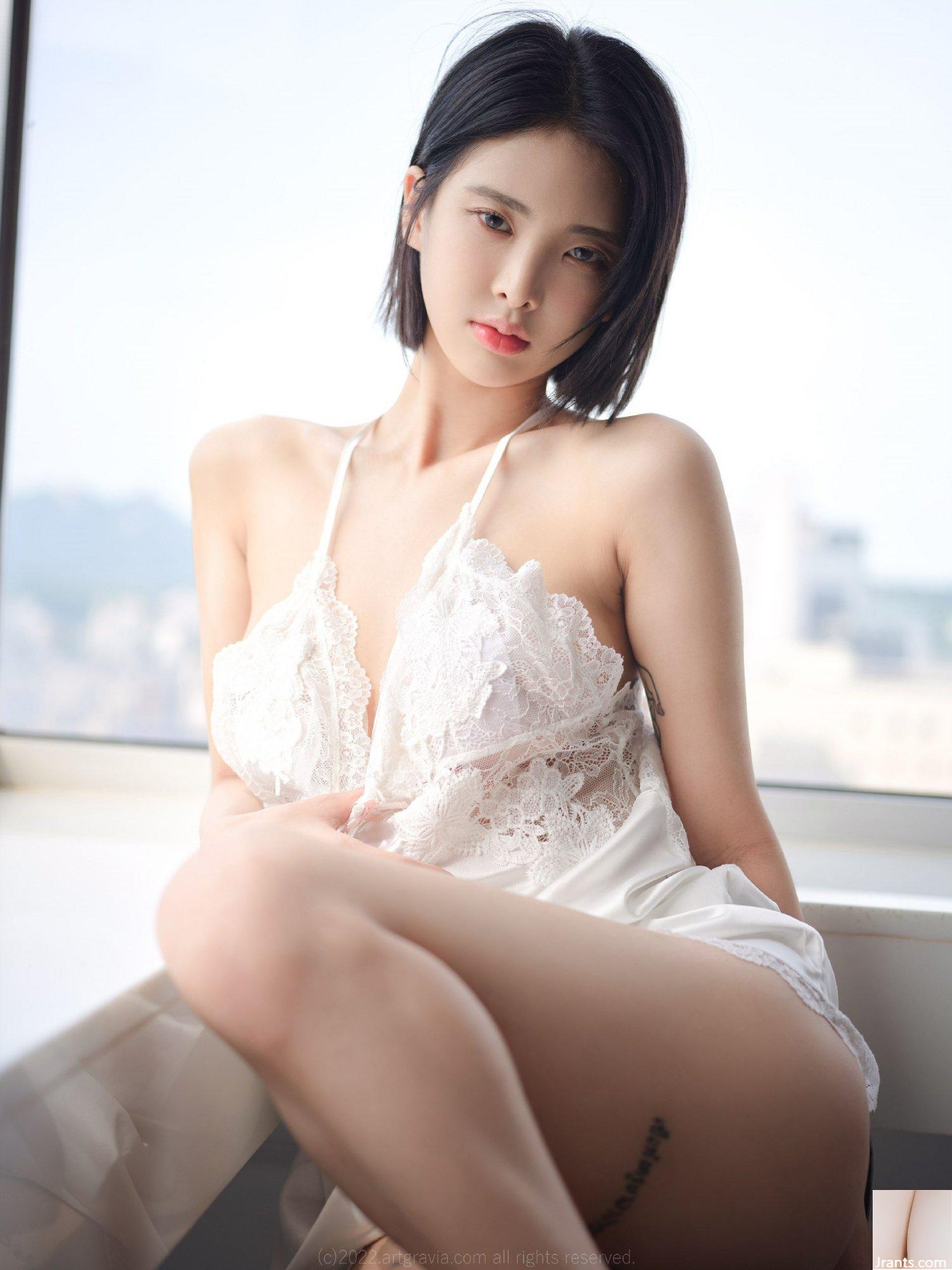 AG.409 Hyoyeon (107P) - Ảnh 64