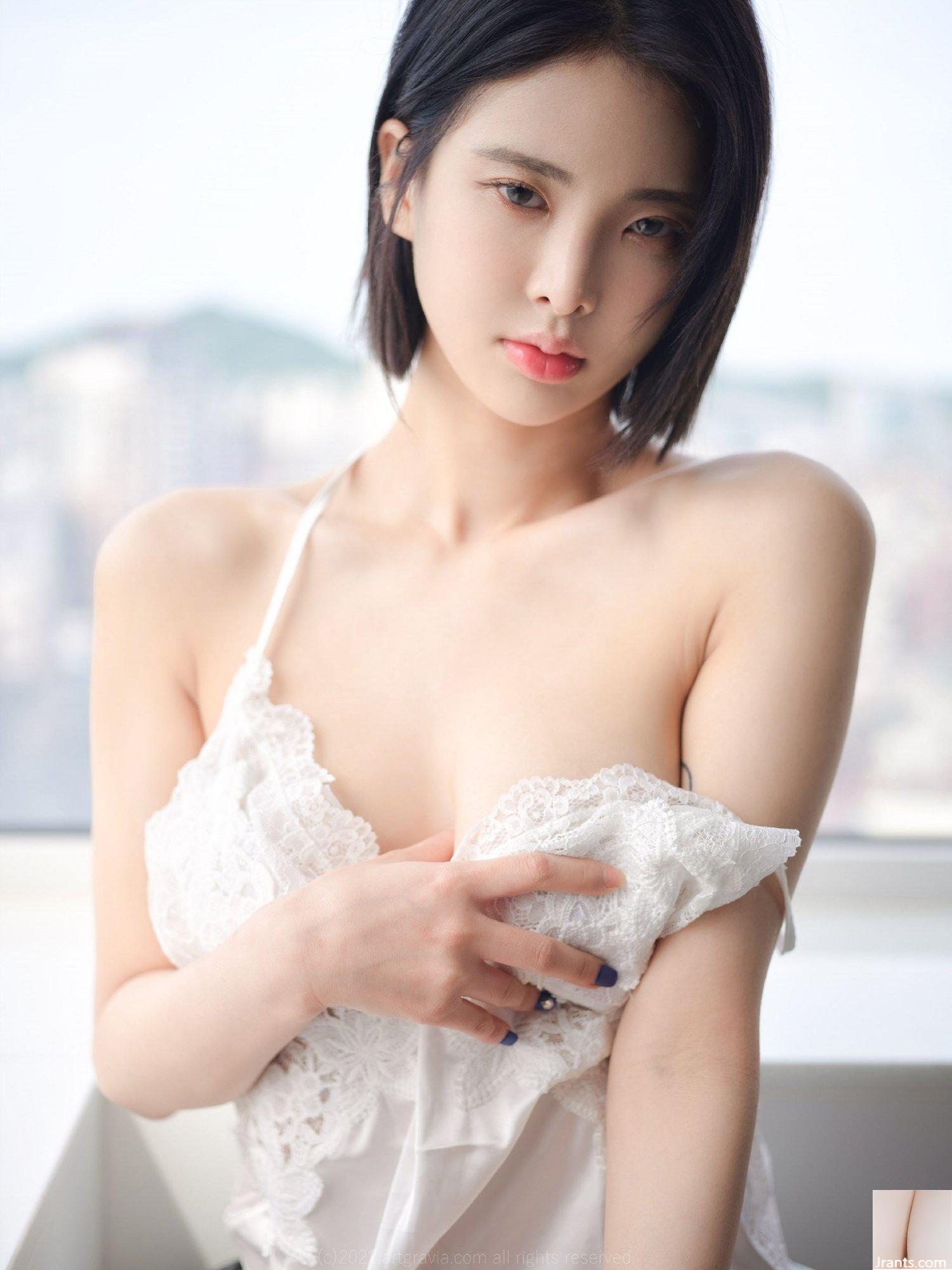 AG.409 Hyoyeon (107P) - Ảnh 66