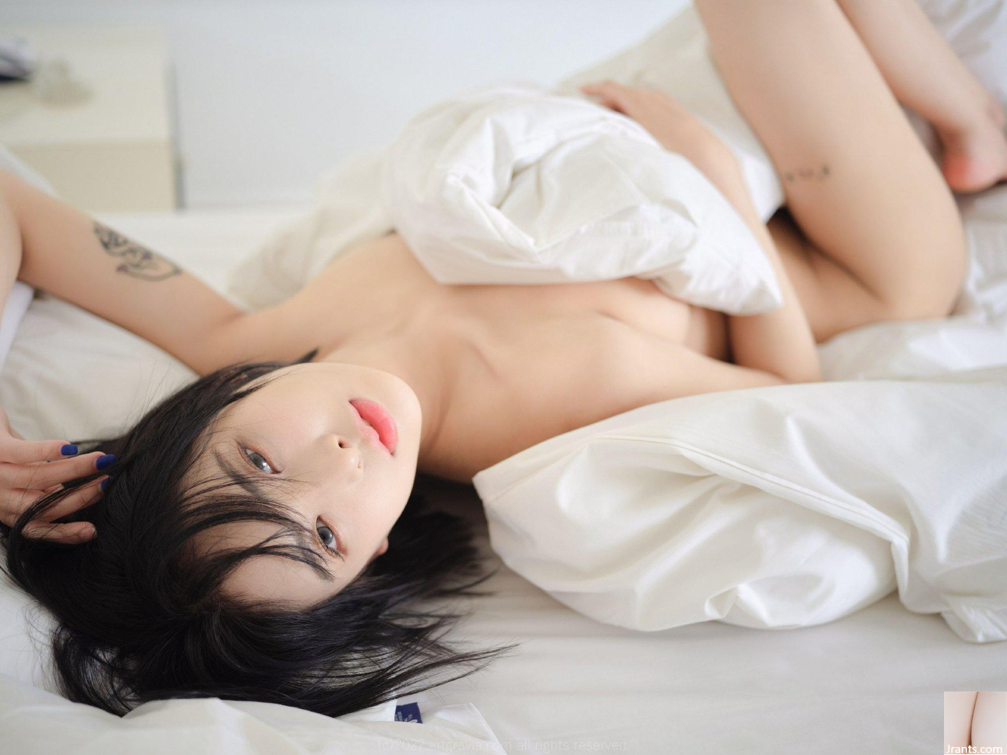 AG.409 Hyoyeon (107P) - Ảnh 95